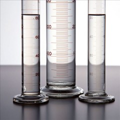 思齐 具塞量筒 玻璃量筒 玻璃塞量筒 带盖子 100ml