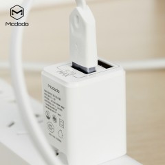 麦多多 苹果充电器头多口2a双usb三星小米手机通用iphone6快充电