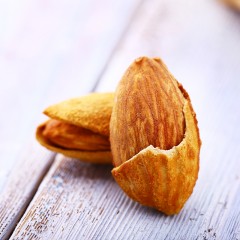 百草味 奶油味巴旦木坚果干果零食180g手剥薄壳纸皮扁桃仁零食