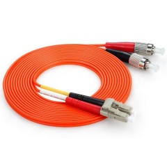 ☆胜为 SHENGWEI FLFB-1030 工程电信级光纤跳线 LC(UPC)-FC(UPC)多模双芯 3米