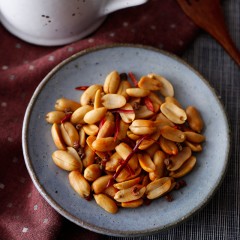 国产 黄飞红花生麻辣花生70g麻辣香脆坚果炒货零食休闲零食